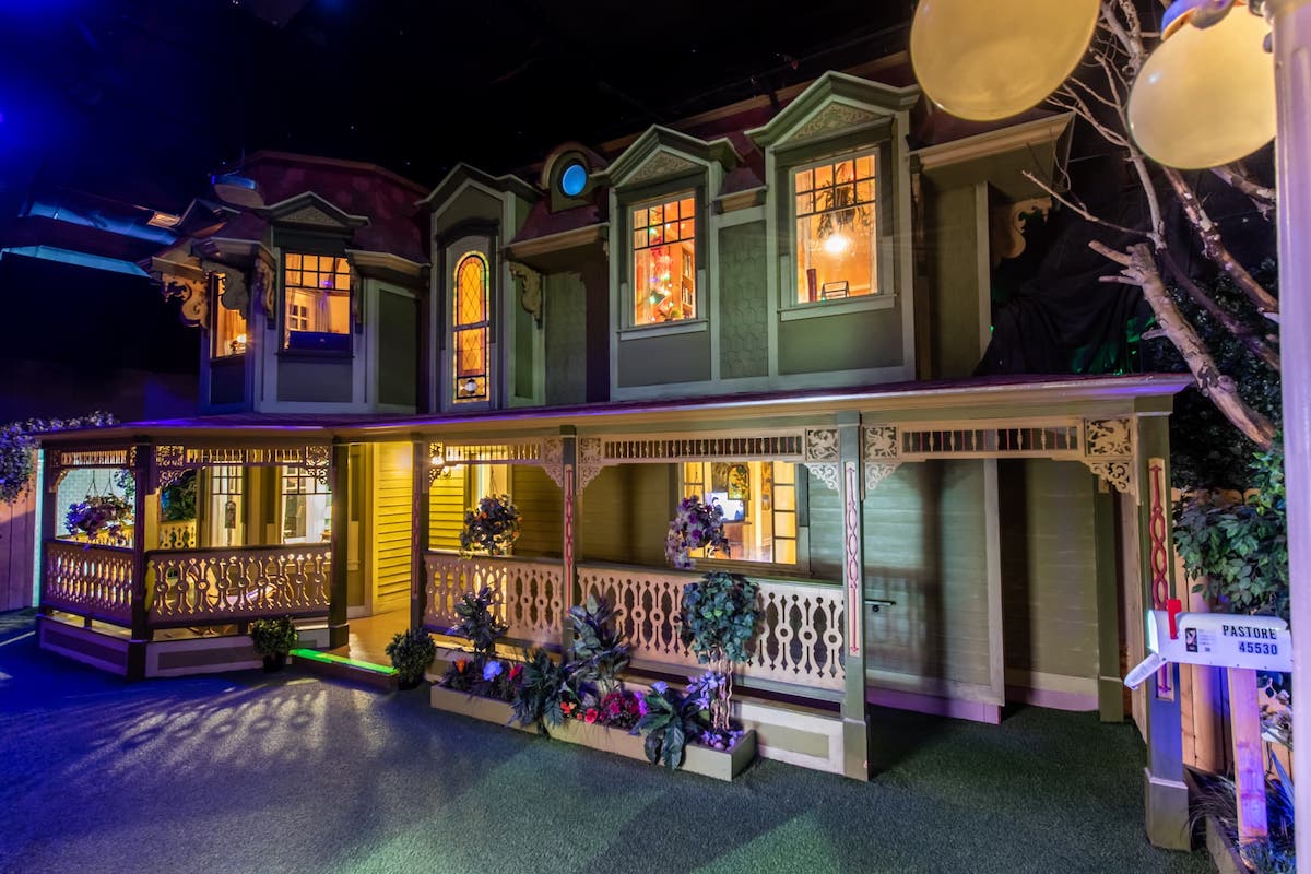 Meow Wolf House Of Eternal Return Story Explained House of Eternal Return: Frozen in Time for Seven Years | Meow Wolf